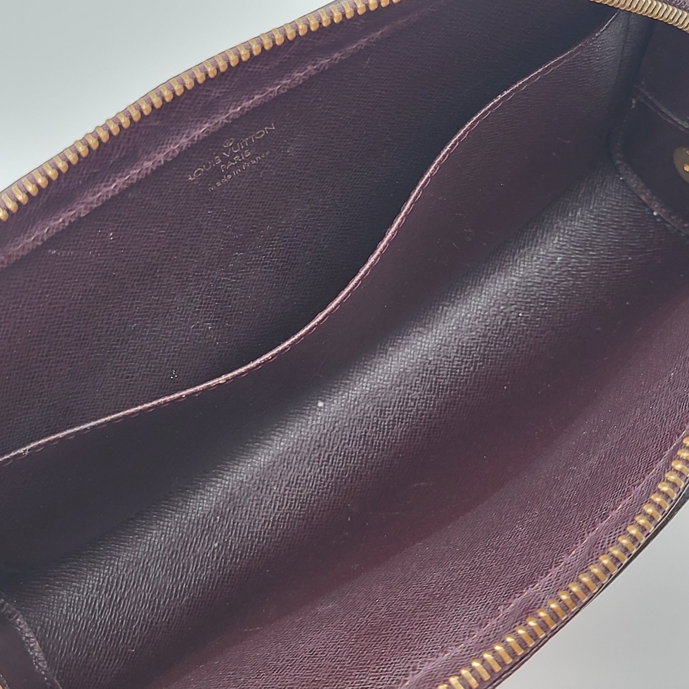 LOUIS VUITTON Taiga Baikal Clutch Bag Acajou..Authentic!! - Picture 12 of 16